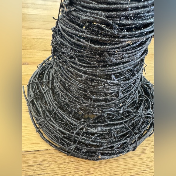 Black Glitter Twig Halloween Witch Hat Table Decoration - Picture 5 of 7
